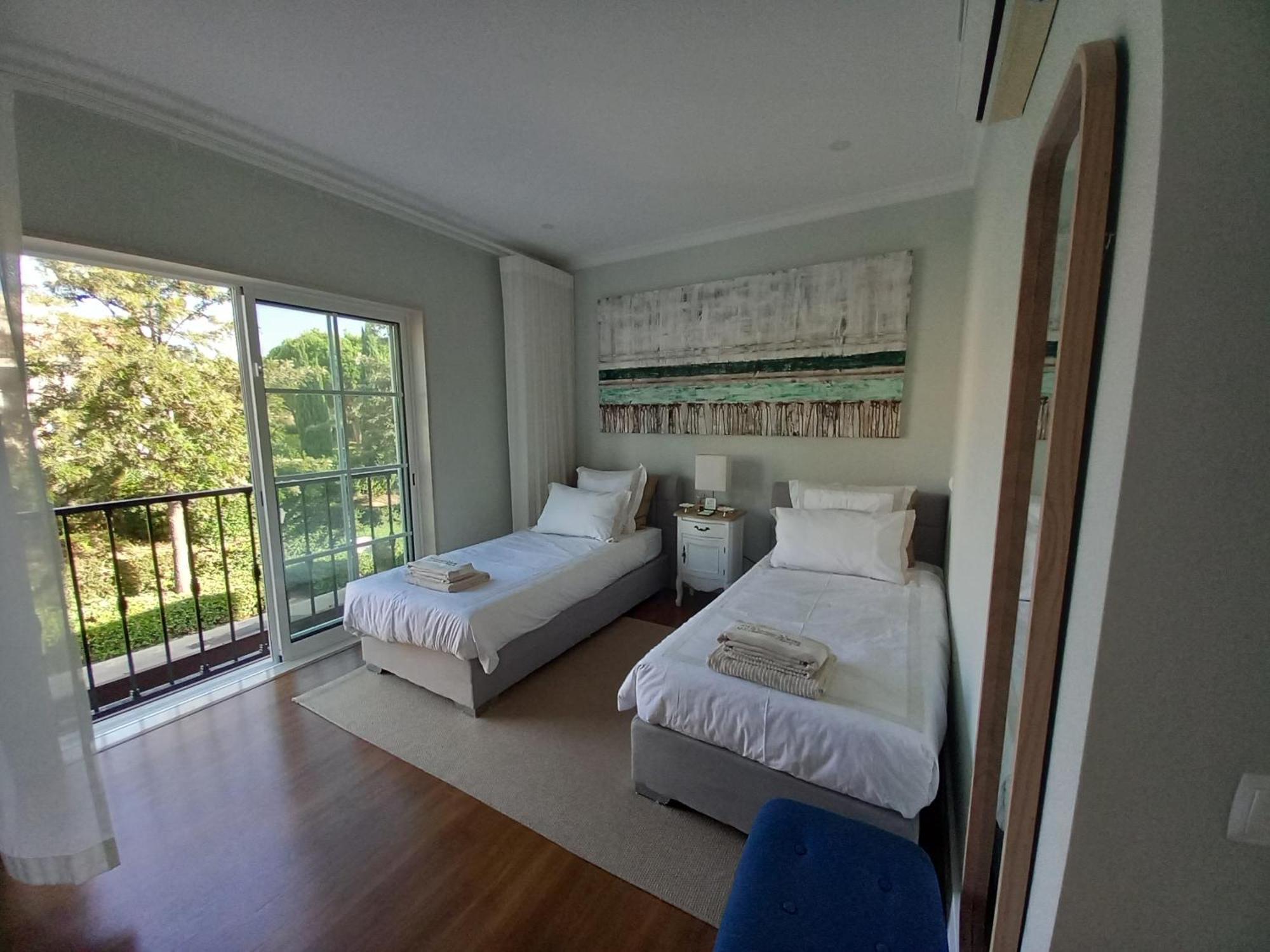 Luxury Apartment With Communal Pool And Terrace 쿼테이라 외부 사진